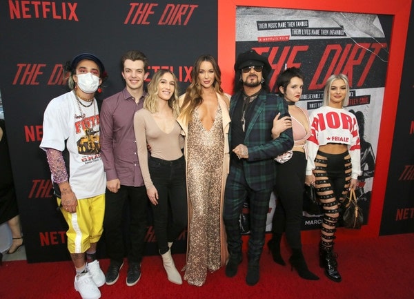 A picture of Frankie-Jean Sixx (first from right) with four of her half-siblings and parents.